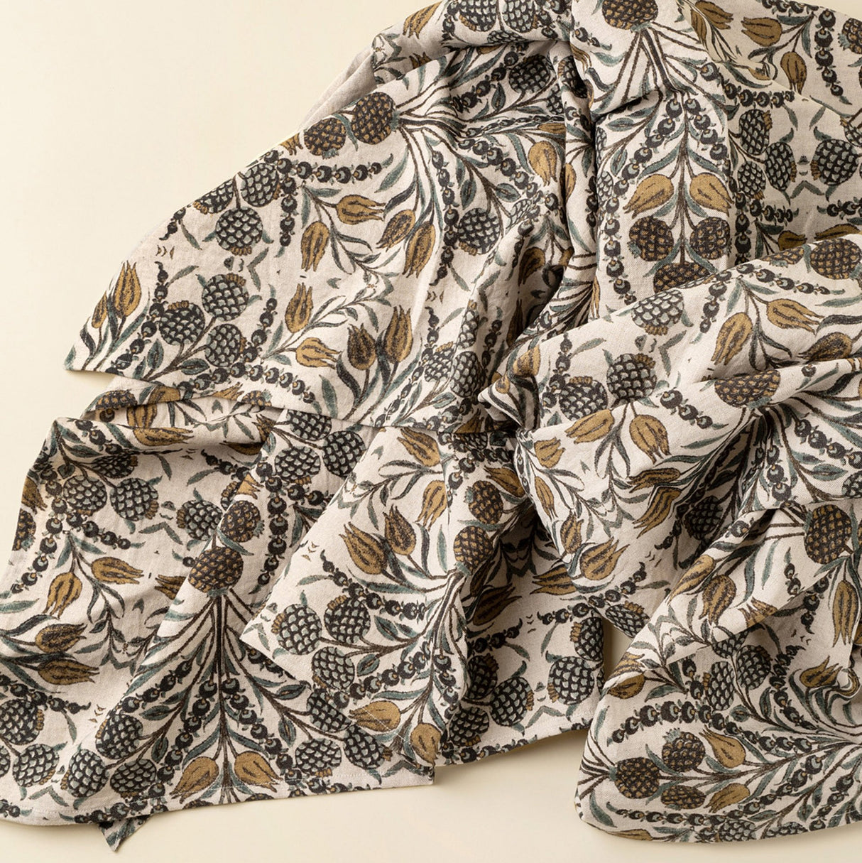 Tropicana Tablecloth, Set of 2 from Mercana - Luna Furniture
