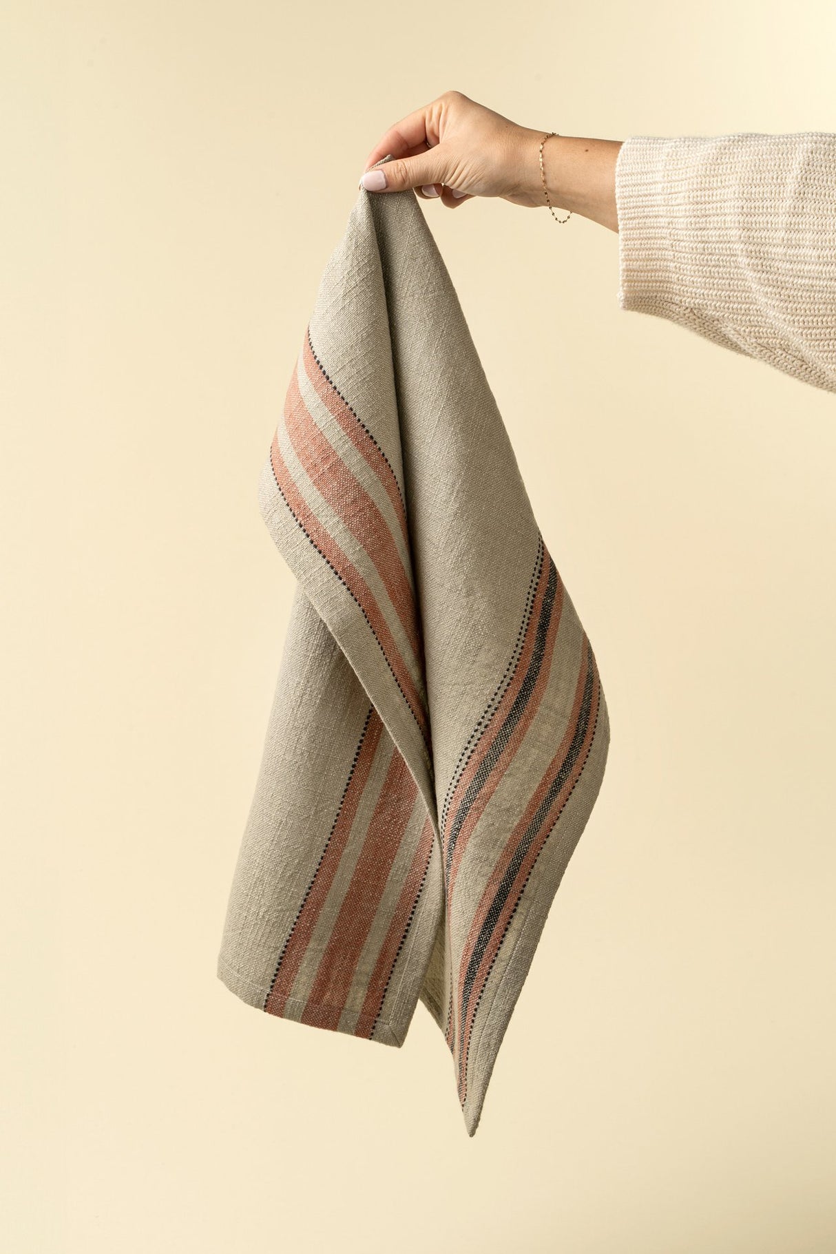 Lea Woven Stripe Tea Towels S/2, Set of 2 from Mercana - Luna Furniture