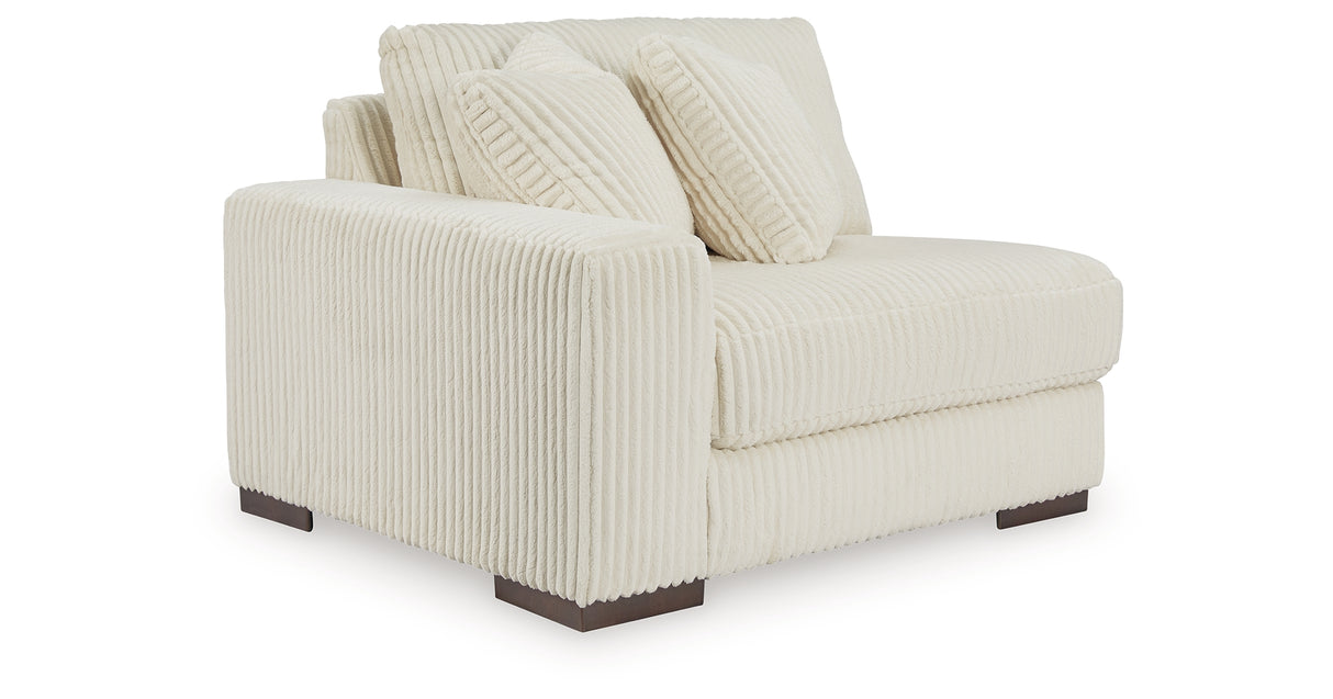 Lindyn 6-Piece Sectional from Ashley Furniture - Luna Furniture