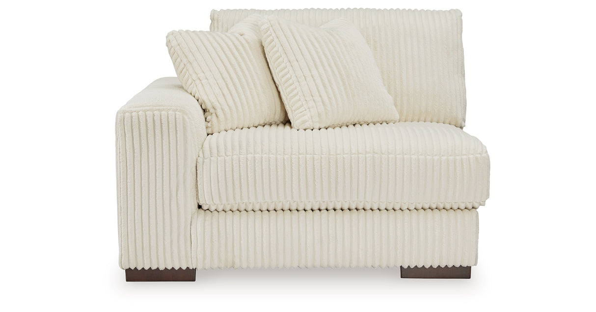 Lindyn 6-Piece Sectional from Ashley Furniture - Luna Furniture