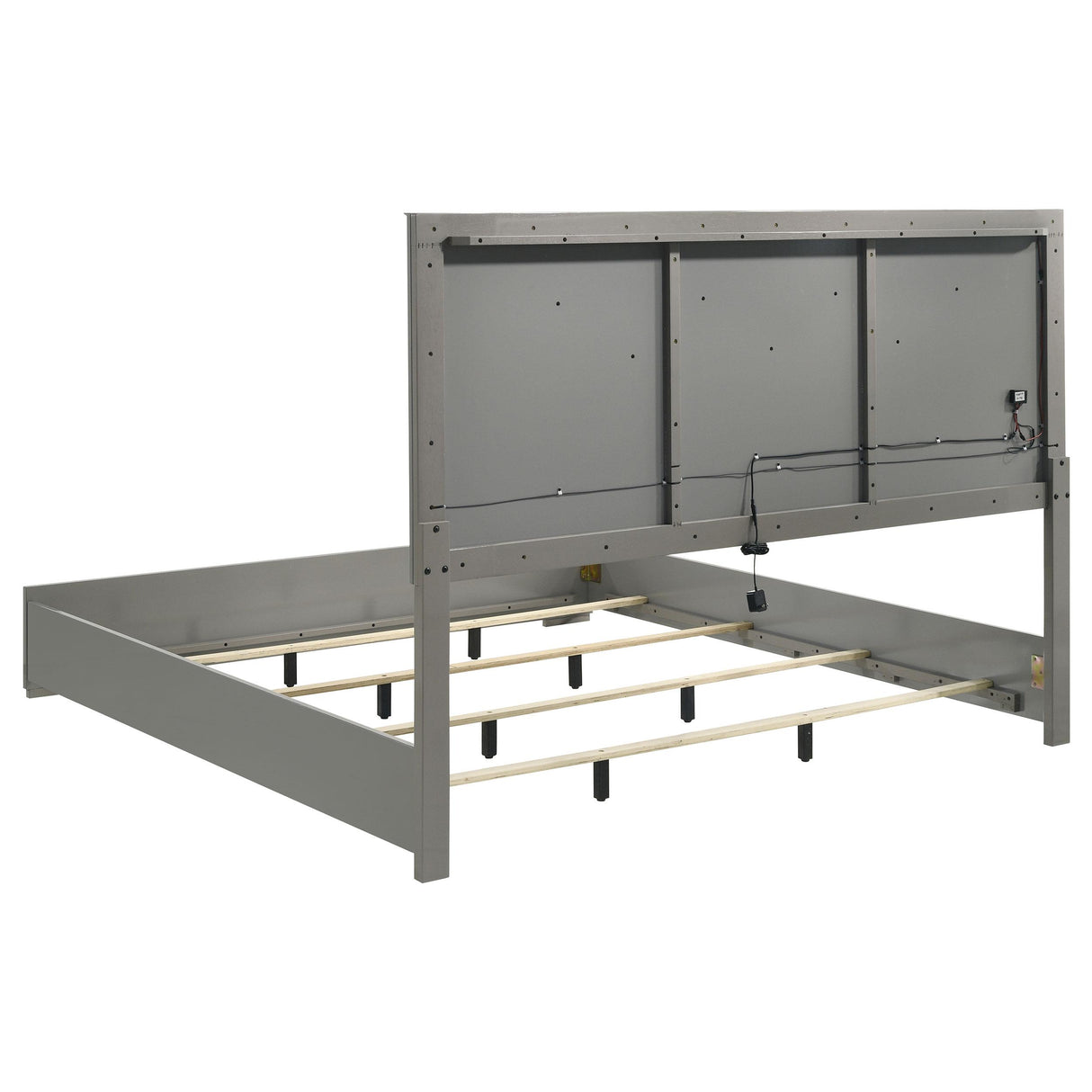 Ives Gray High Gloss 4-Piece Eastern King Bedroom Set from Coaster - Luna Furniture