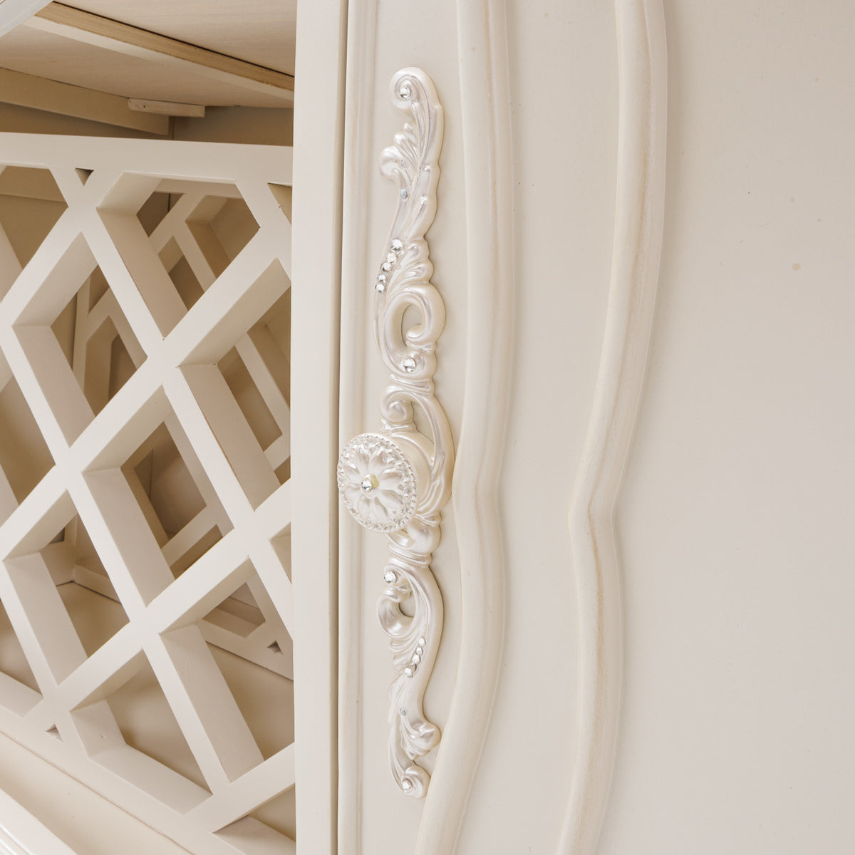 Lavelle Classic Pearl Sideboard from Michael Amini - Luna Furniture