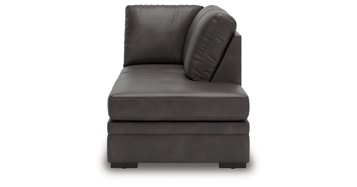 Lofton-Pike Shadow Right-Arm Facing Corner Chaise from Ashley - Luna Furniture