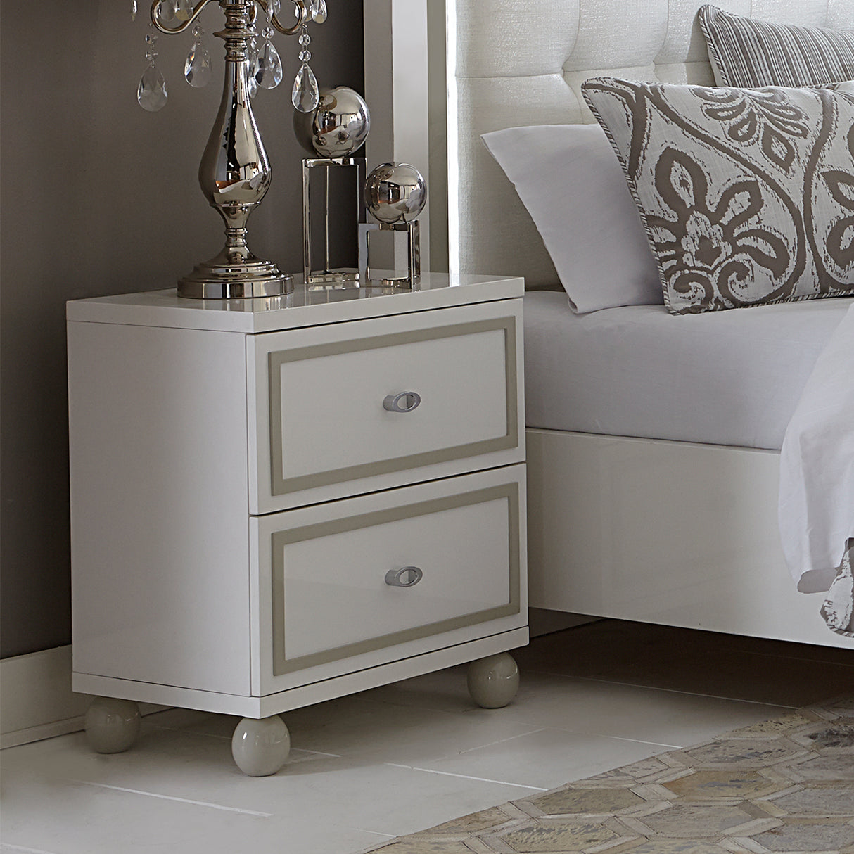 Sky Tower - V85 Cloud White Nightstand from Michael Amini - Luna Furniture