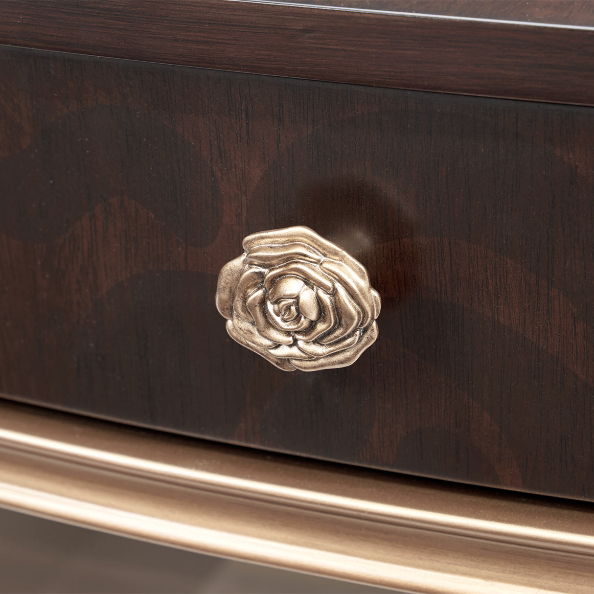 Camellia Field Pecan Warm Pecan Camellia Field Oval Cocktail Table Warm Pecan from Michael Amini - Luna Furniture