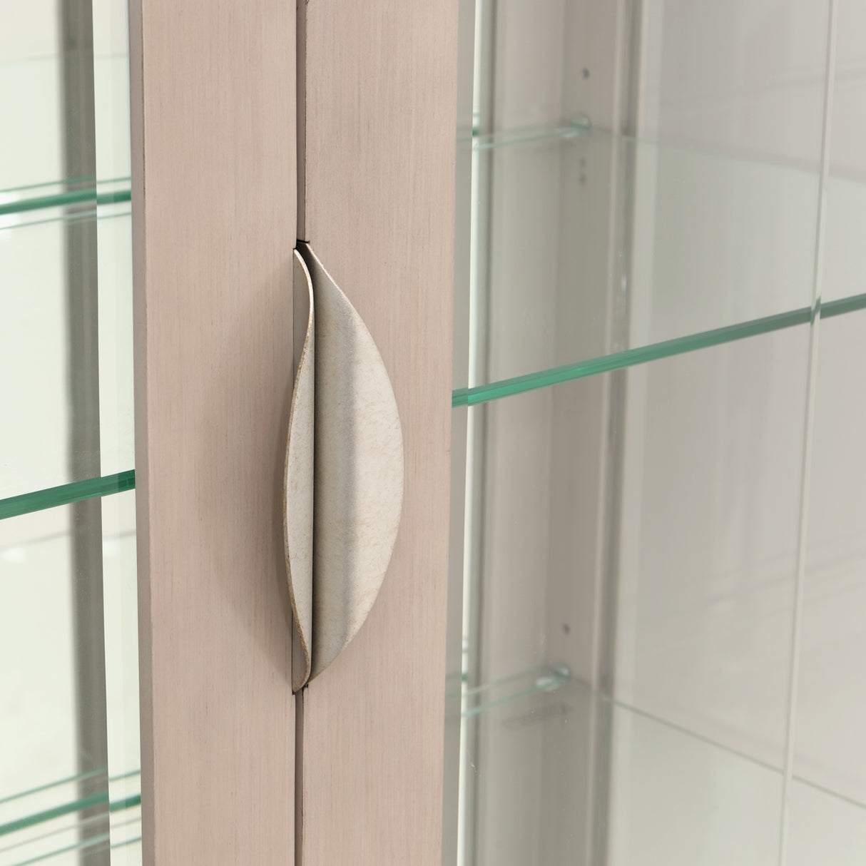 Fantosini Silver Mist Display Cabinet from Michael Amini - Luna Furniture