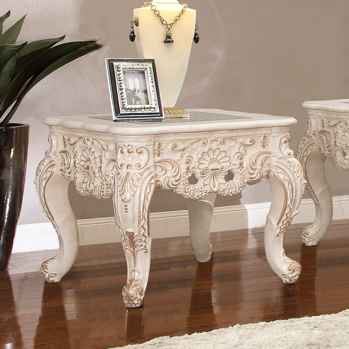 HD-998I Ivory/Metallic Gold Highlights End Table from Homey Design - Luna Furniture