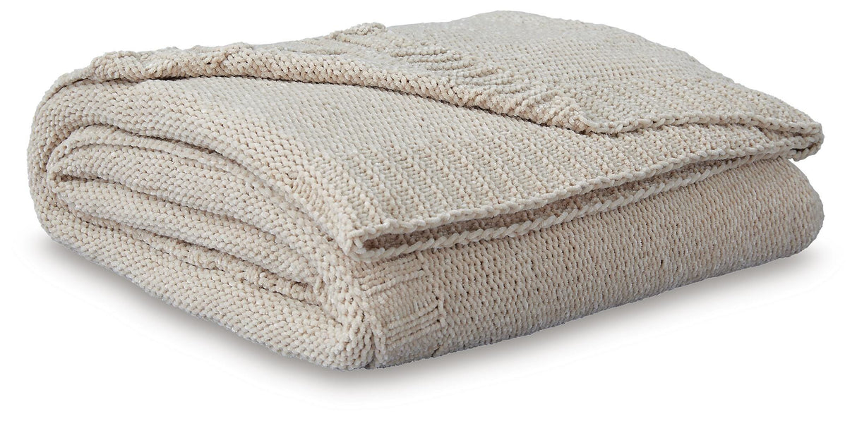 Anawood Oatmeal Throw from Ashley - Luna Furniture