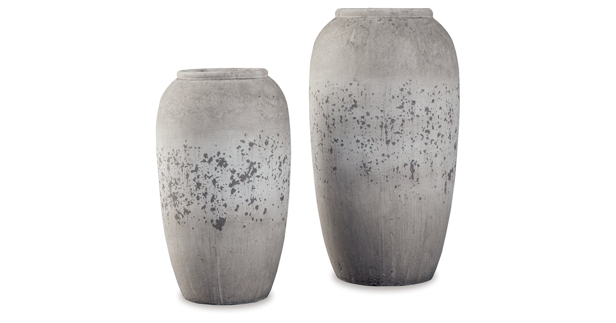 Dimitra Brown/Cream Vase from Ashley - Luna Furniture