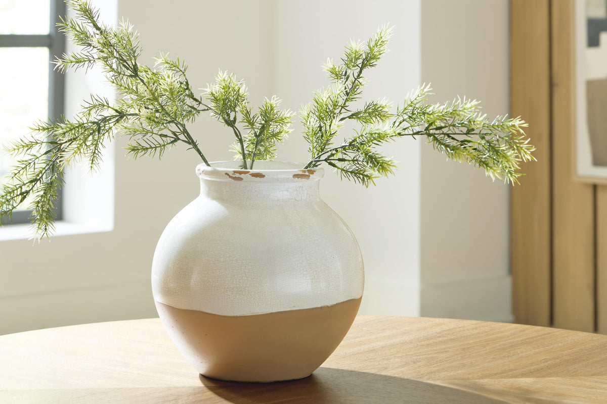 Vercott Cream/Tan Vase from Ashley - Luna Furniture