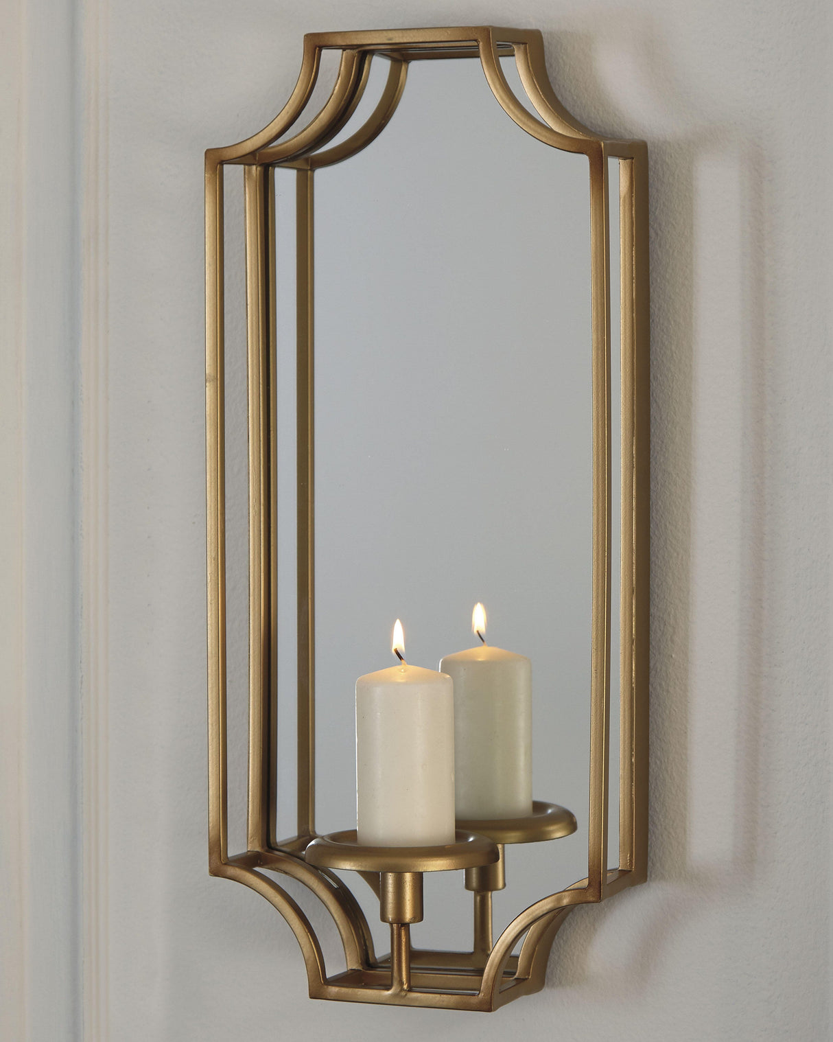 Dumi Gold Finish Wall Sconce from Ashley Furniture - Luna Furniture