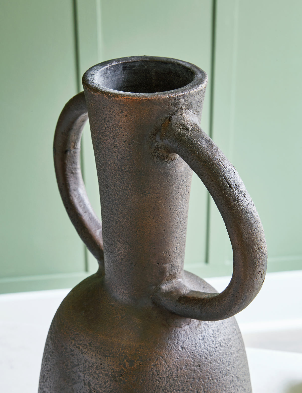 Aadeen Distressed Brown Vase from Ashley - Luna Furniture