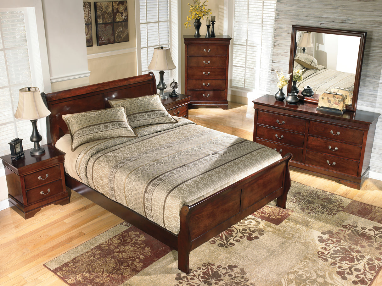 Alisdair King Sleigh Bed with 2 Nightstands in Reddish Brown from Ashley Furniture - Luna Furniture