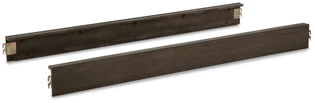Arkenton King Panel Bed with Mirrored Dresser in Grayish Brown from Ashley Furniture - Luna Furniture