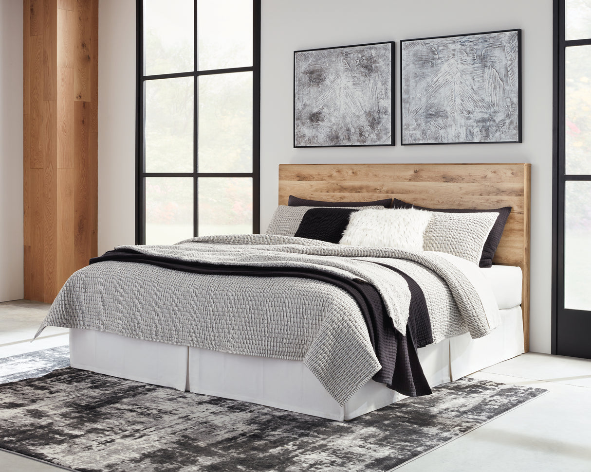 Hyanna Tan Brown King Panel Headboard, Dresser and Mirror from Ashley - Luna Furniture