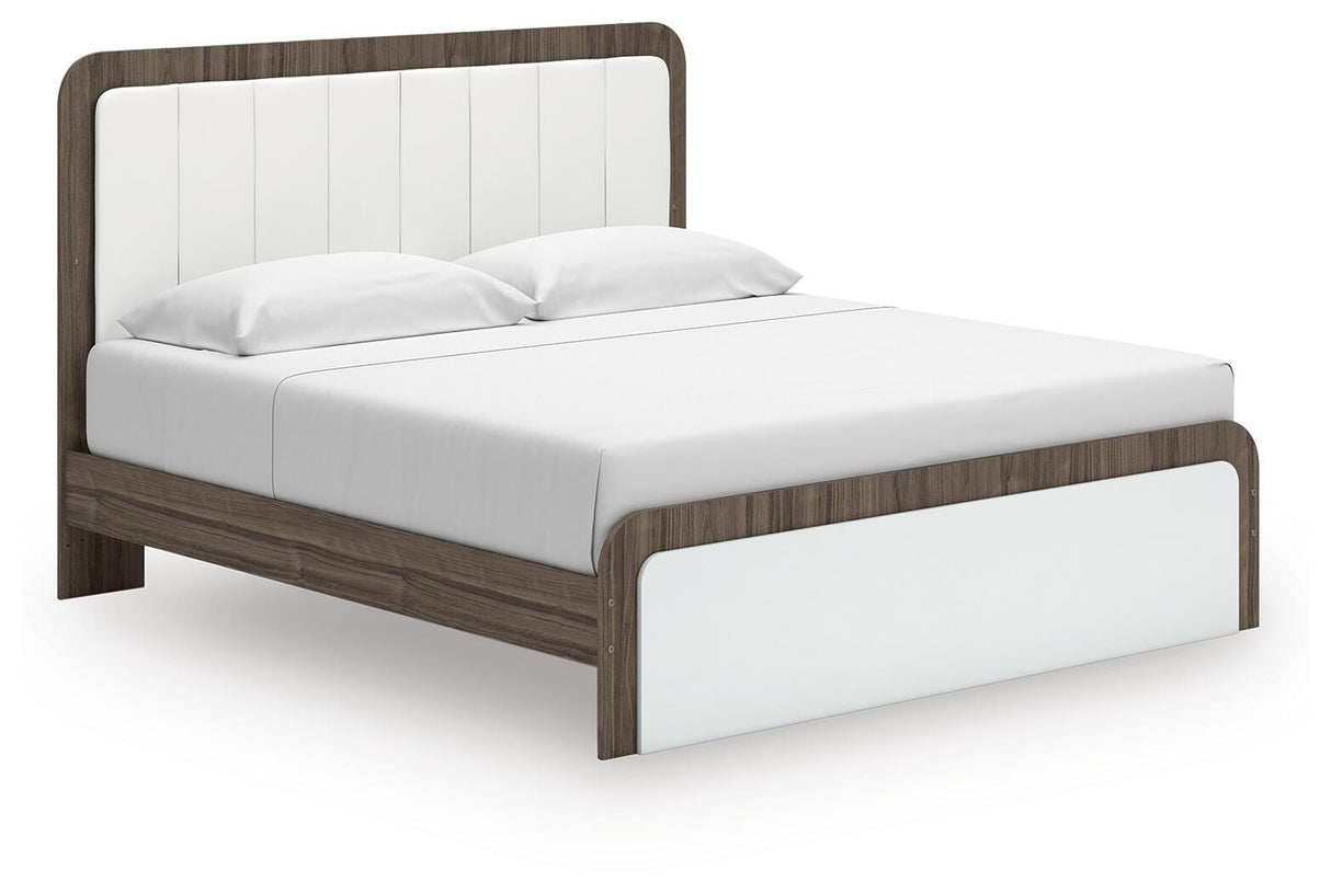 Kendanport Brown/White King Upholstered Bed, Dresser and Mirror from Ashley Furniture - Luna Furniture