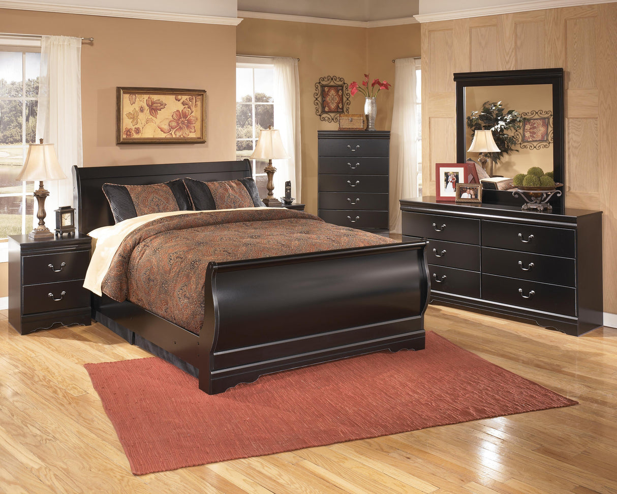 Huey Vineyard Black Dresser and Mirror from Ashley Furniture - Luna Furniture