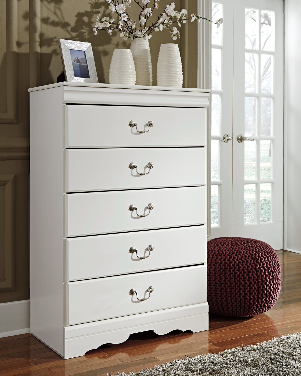 Anarasia Twin Sleigh Bed with Mirrored Dresser and Chest in White from Ashley Furniture - Luna Furniture