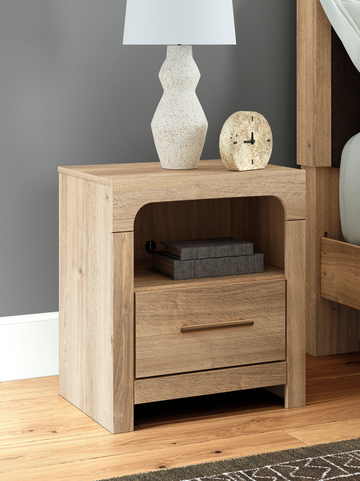 Kinlanni Queen Panel Bed, Dresser and Nightstand from Ashley - Luna Furniture