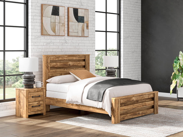 Maystonna Brown Queen Panel Bed