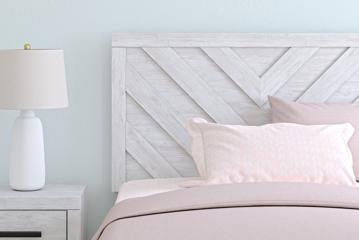 Cayboni Full Panel Bed with Mirrored Dresser and Chest in Whitewash from Ashley Furniture - Luna Furniture