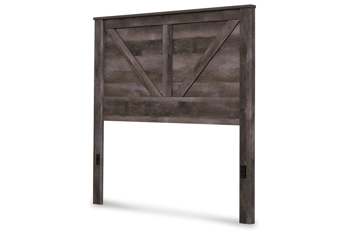 Wynnlow Queen Crossbuck Panel Bed with Mirrored Dresser and 2 Nightstands in Gray from Ashley Furniture - Luna Furniture