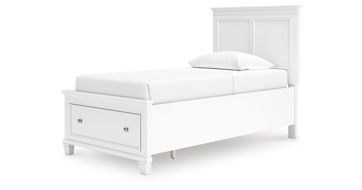 Fortman Twin Panel Storage Bed with Dresser in White from Ashley Furniture - Luna Furniture