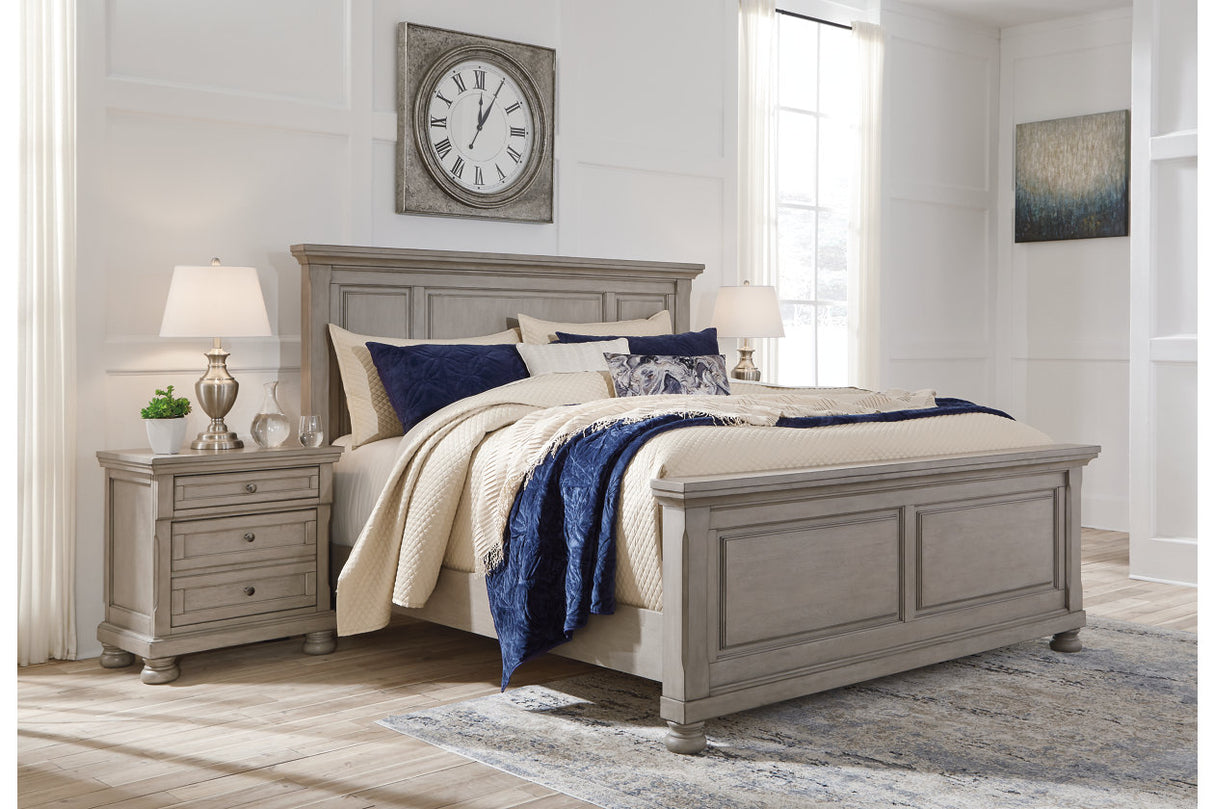 Lettner Light Gray California King Panel Bed from Ashley - Luna Furniture