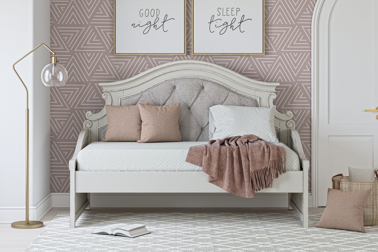 Realyn Chipped White Twin Day Bed from Ashley Furniture - Luna Furniture
