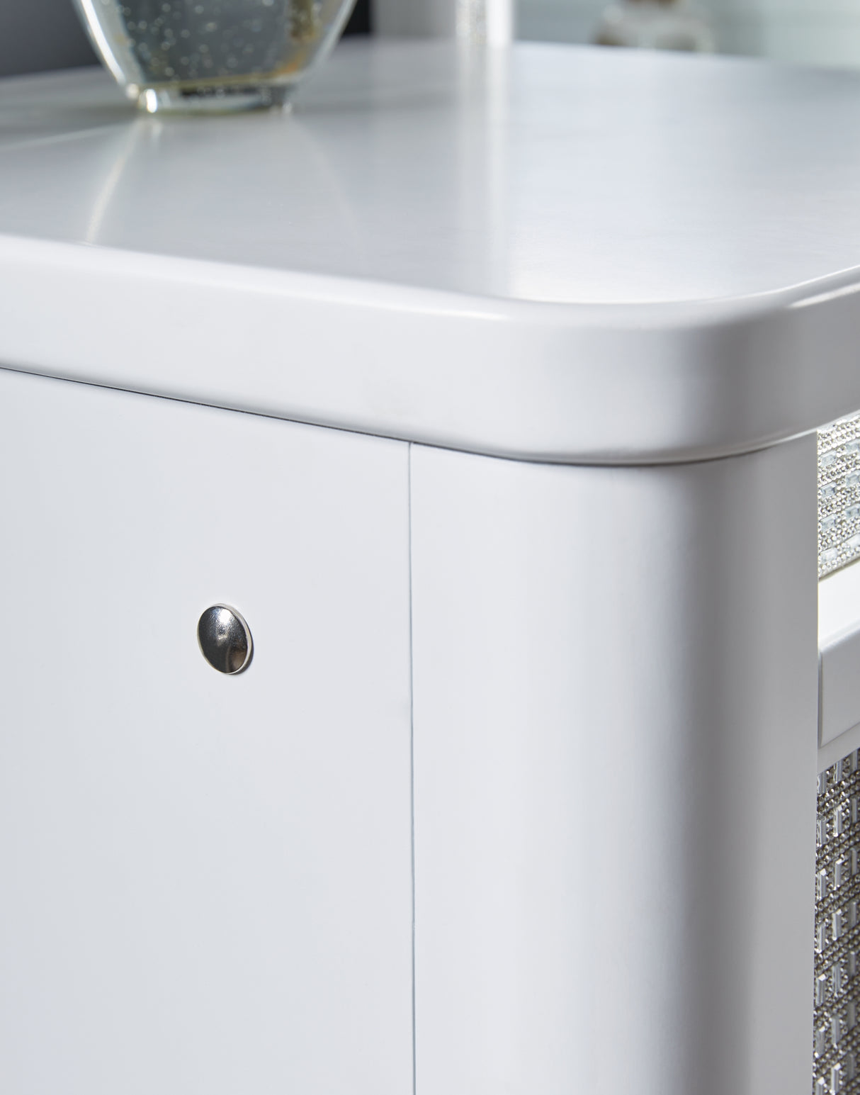 Chalanna White Vanity with Mirror from Ashley Furniture - Luna Furniture