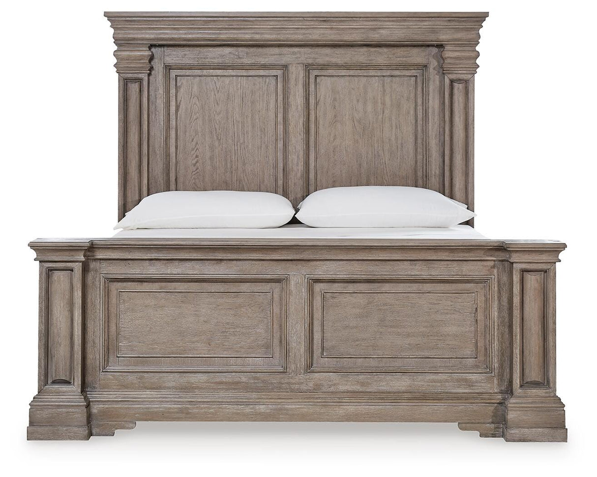 Blairhurst Light Grayish King Panel Bed, Chest and 2 Nightstands from Ashley - Luna Furniture