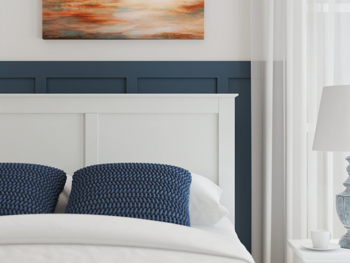 Bostwick Shoals Full Panel Bed with Mirrored Dresser, Chest and 2 Nightstands in White from Ashley - Luna Furniture