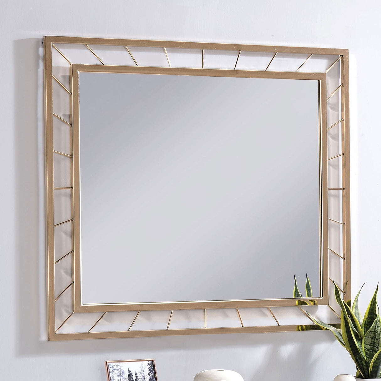 Sherbrooke Gold Mirror (Mirror Only) from Furniture of America - Luna Furniture