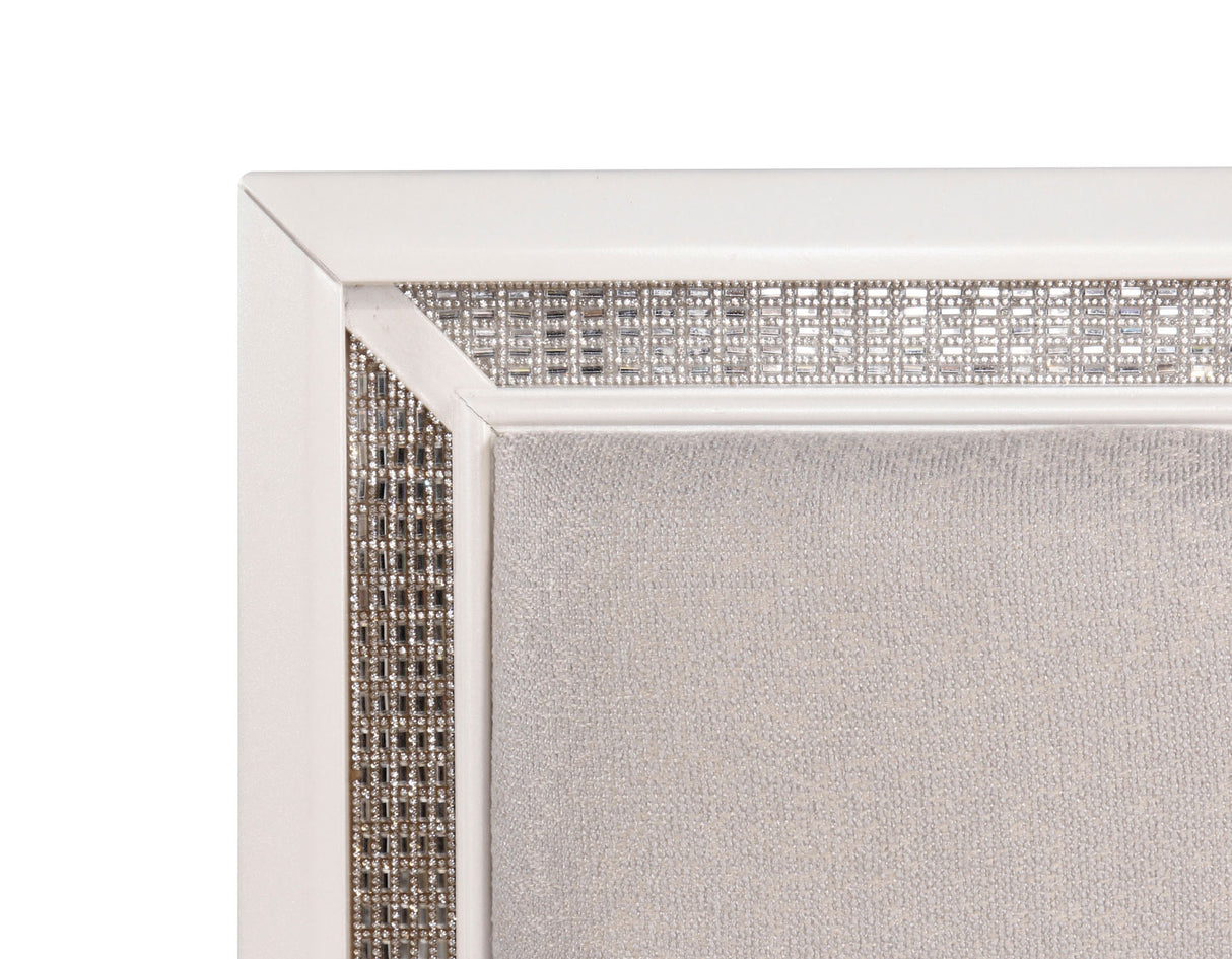Cassie Illuminating Pearl Bedroom Set from Steve Silver - Luna Furniture