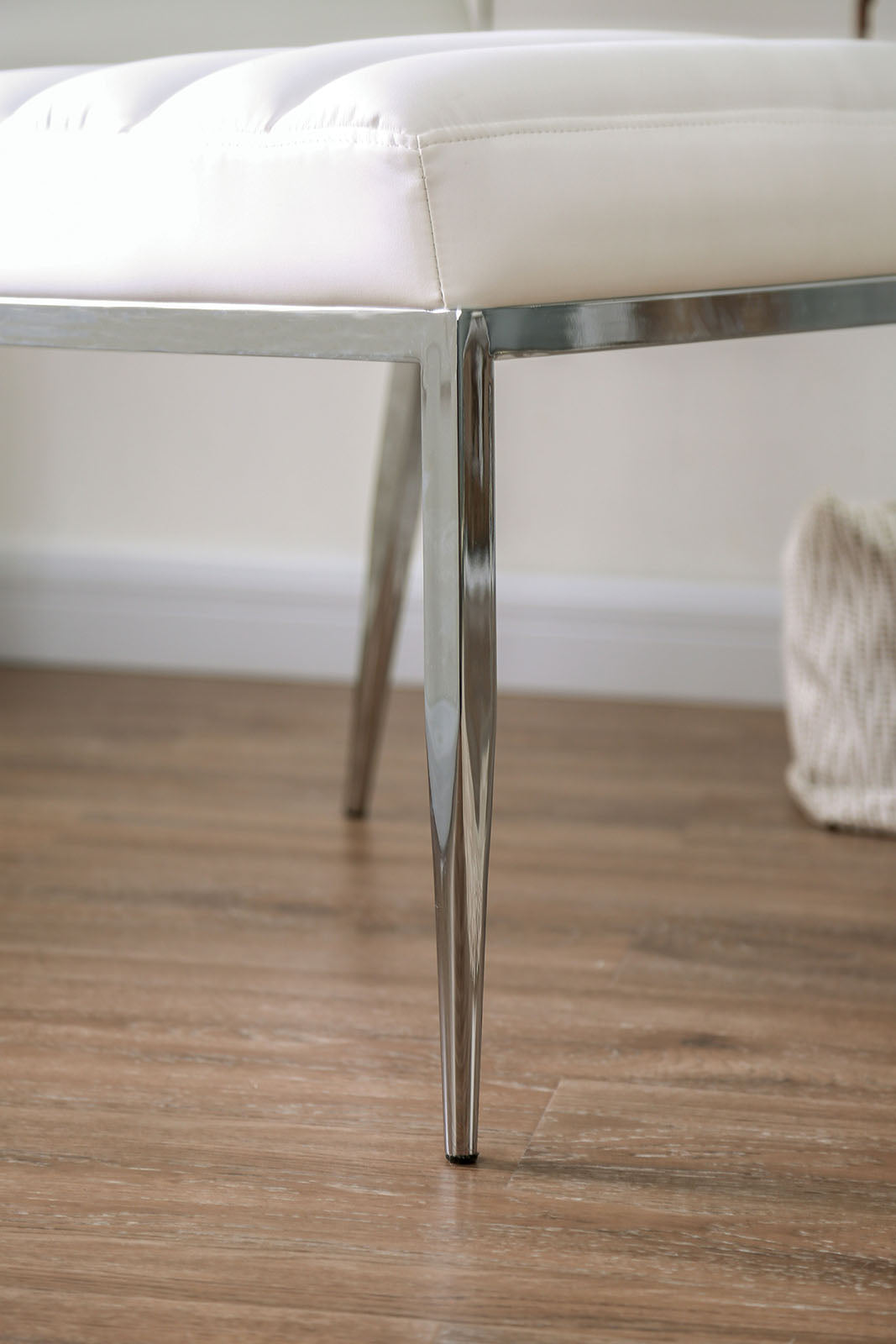 Cilegon White Side Chair from Furniture of America - Luna Furniture