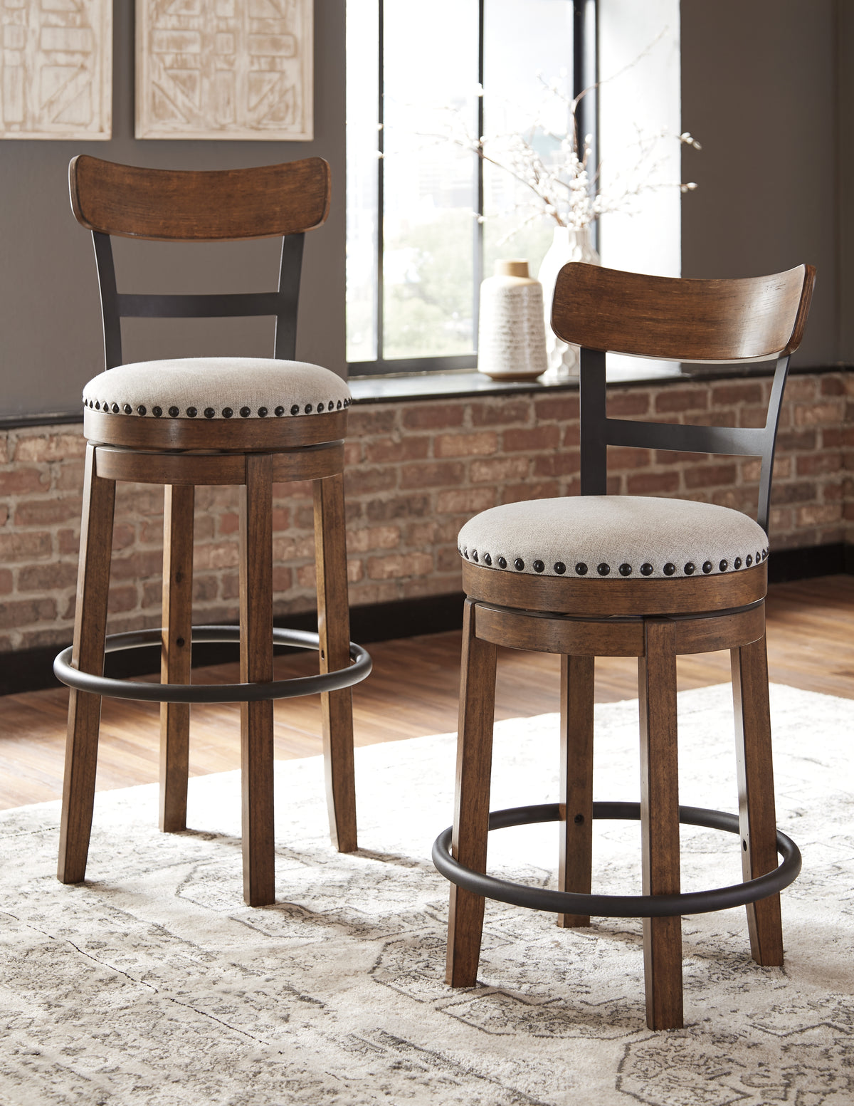Valebeck Brown Bar Height Barstool from Ashley Furniture - Luna Furniture