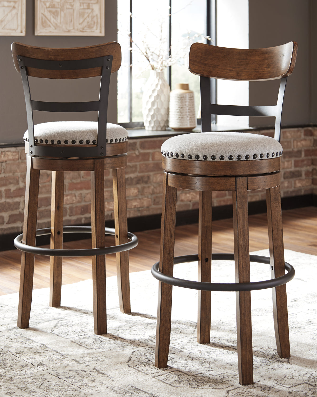 Valebeck Brown Bar Height Barstool from Ashley Furniture - Luna Furniture