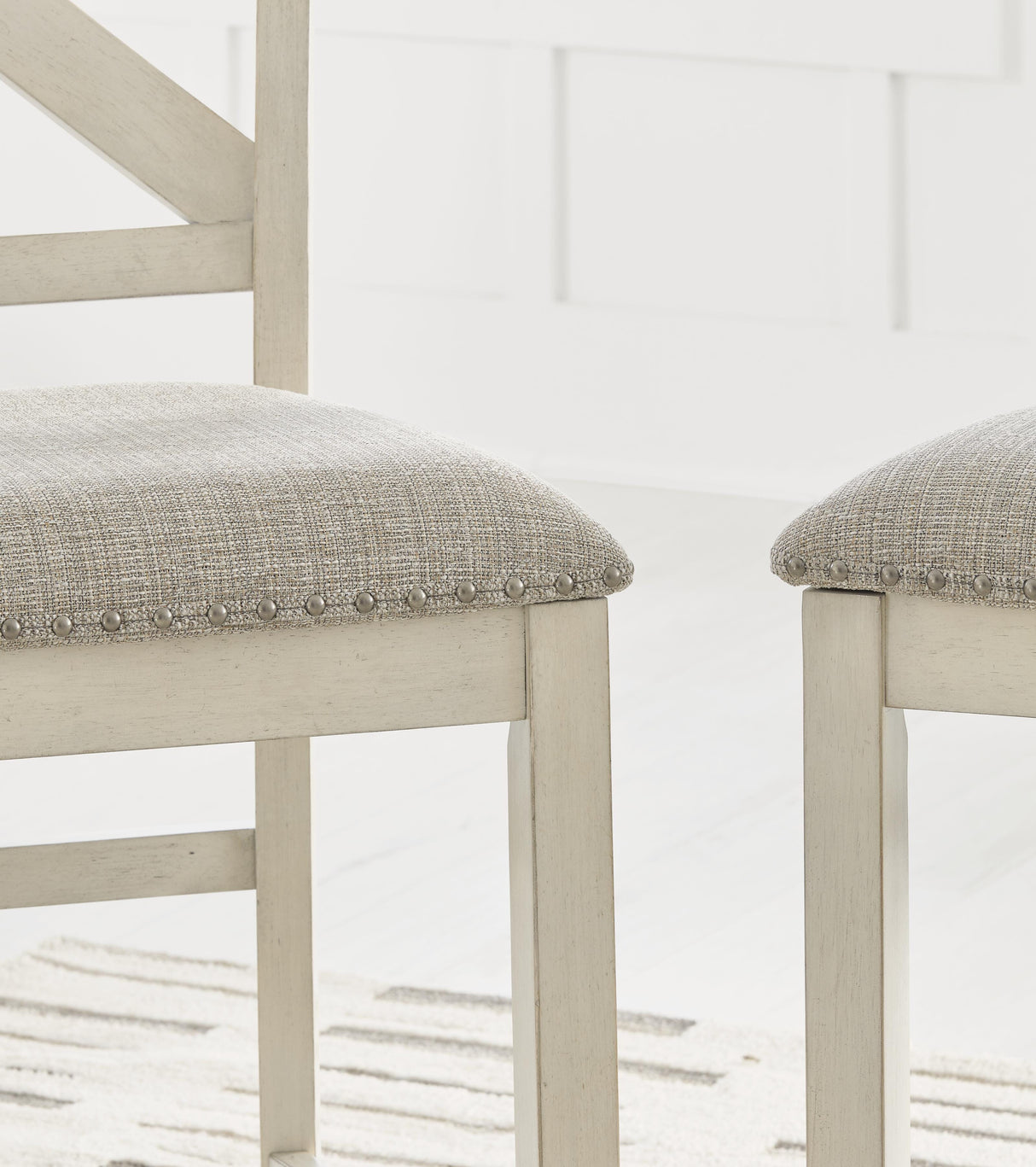 Robbinsdale Antique White Counter Height Barstool, Set of 2