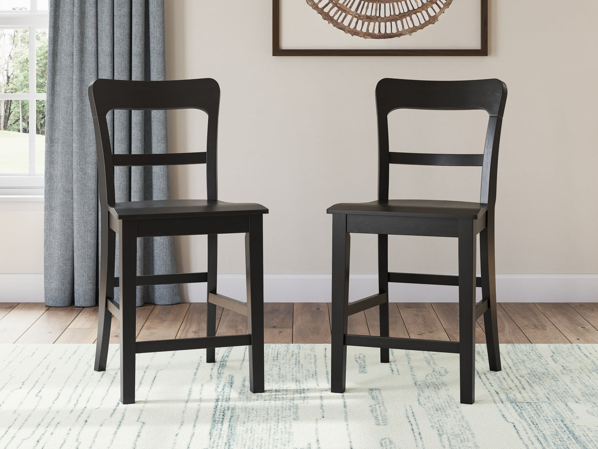 Greddinton Brown/Black Counter Height Dining Table and 4 Barstools from Ashley Furniture - Luna Furniture