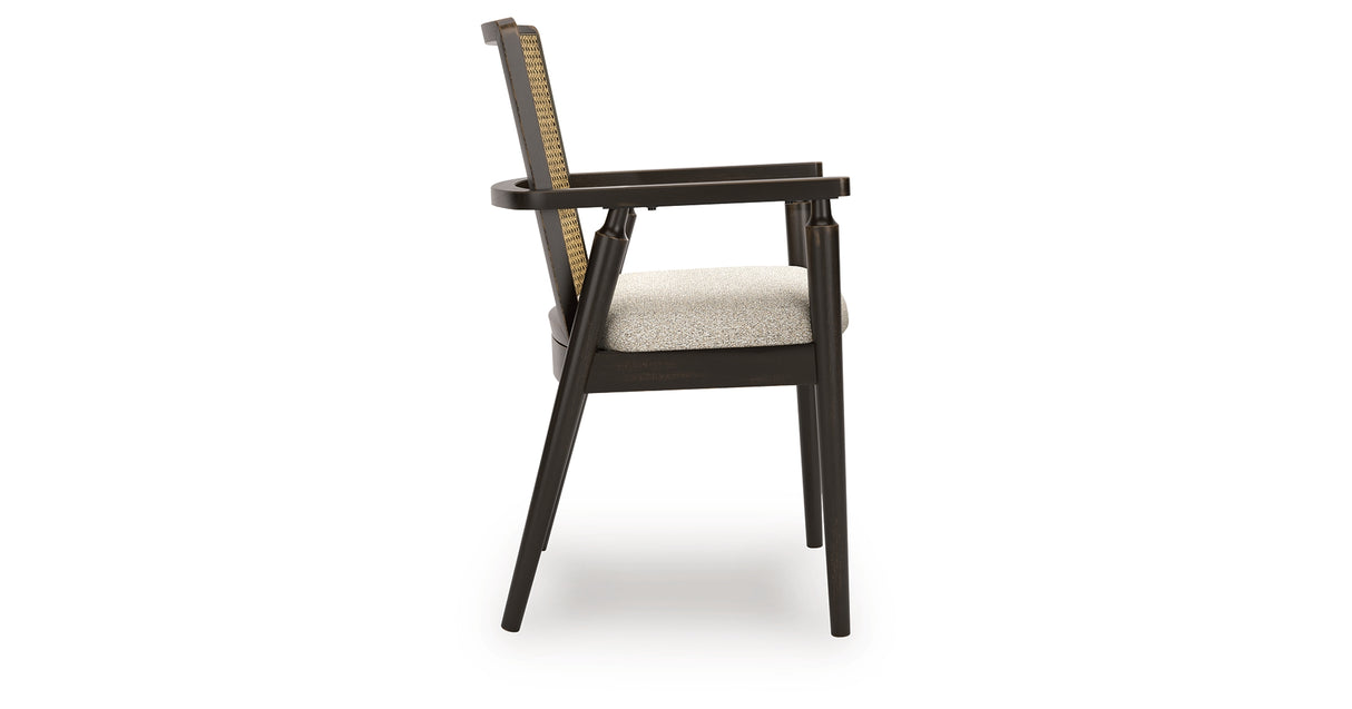 Galliden Dining Table and 4 Chairs from Ashley - Luna Furniture
