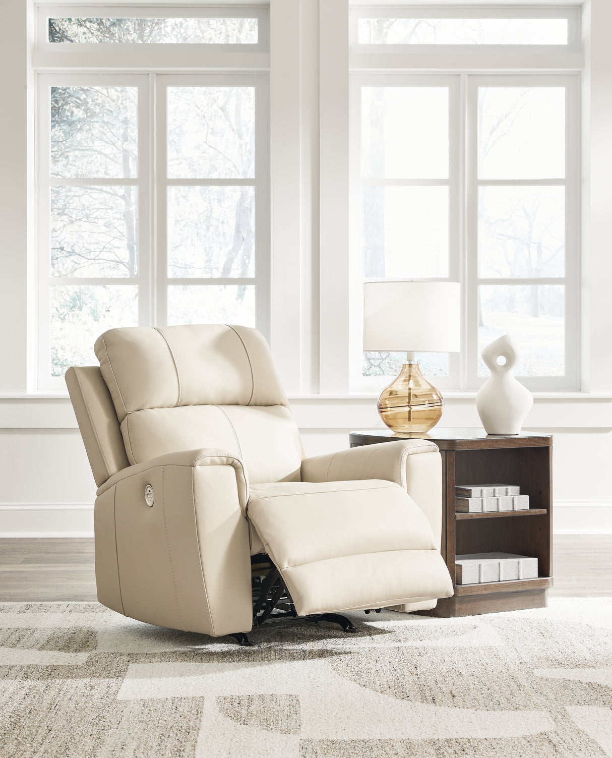 Dahlmoore Almond Power Recliner from Ashley Furniture - Luna Furniture