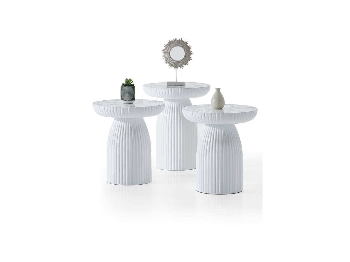 Diamond Coffee Table in White from Furnia - Luna Furniture