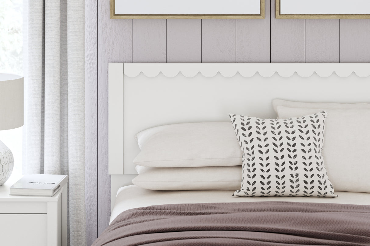 Hallityn Full Panel Headboard with 2 Nightstands in White from Ashley Furniture - Luna Furniture