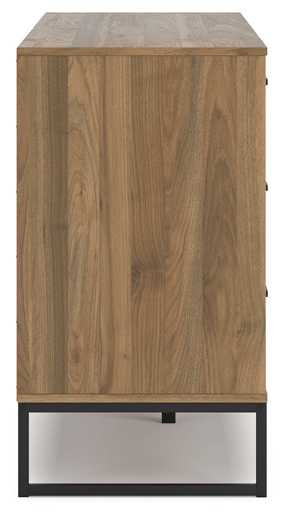 Deanlow Queen Panel Headboard with Dresser and Nightstand in Honey from Ashley Furniture - Luna Furniture
