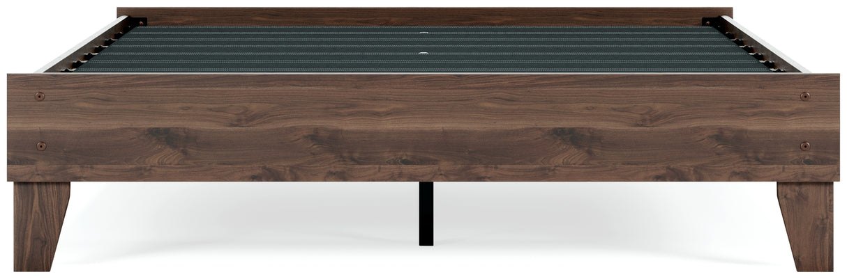 Calverson Queen Platform Bed with 2 Nightstands in Mocha from Ashley - Luna Furniture