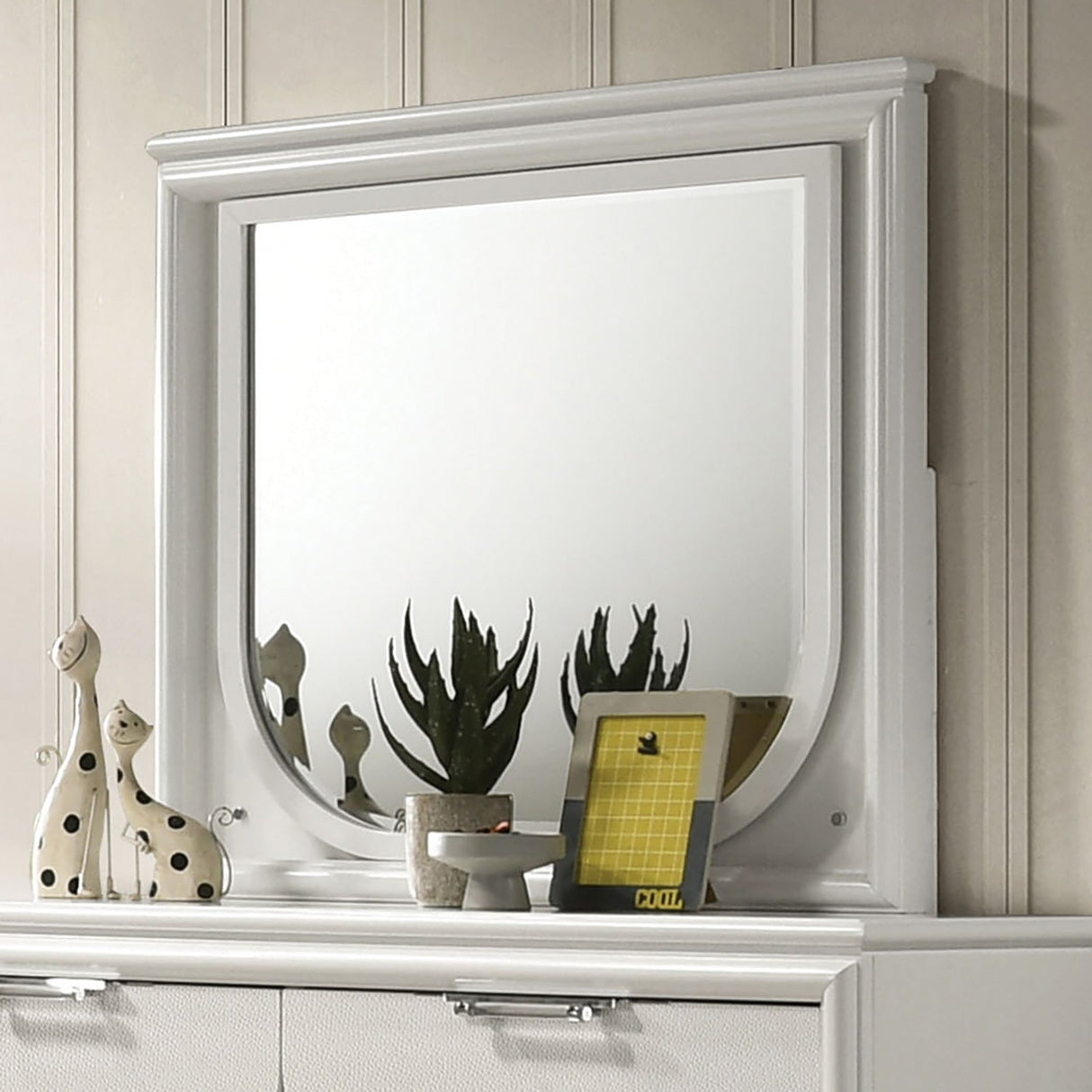 Lareina Pearl White Mirror (Mirror Only) from Furniture of America - Luna Furniture