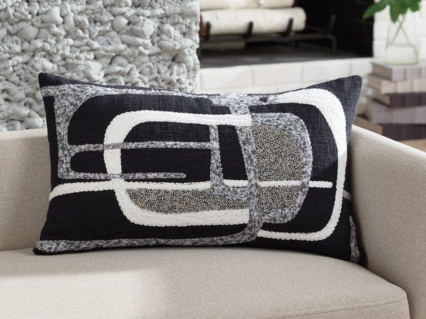 Gavrileigh Black/Gray/Ivory Pillow (Set of 4)