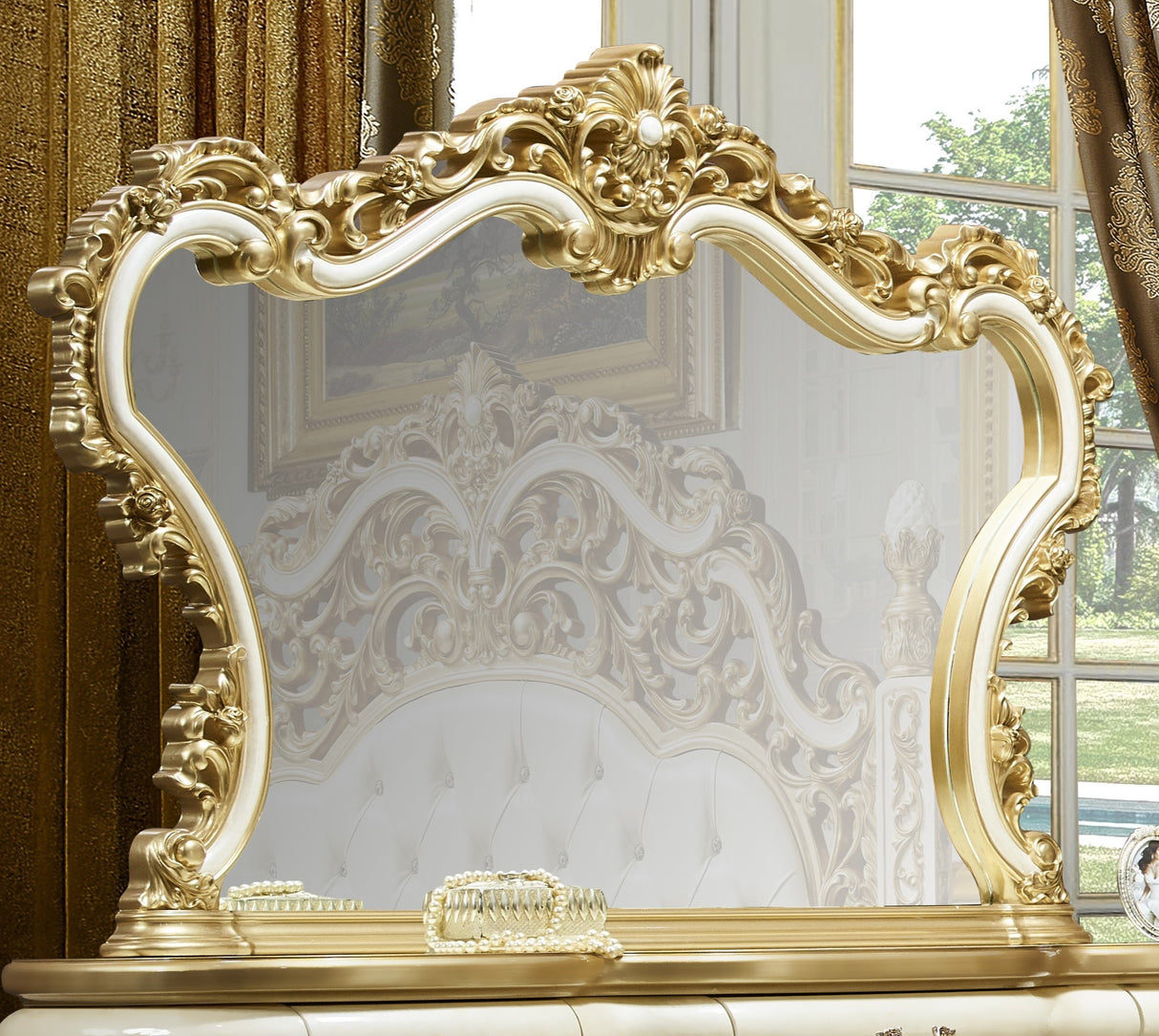 HD-903 Antique White/Gold 5-Piece Bedroom Set from Homey Design - Luna Furniture