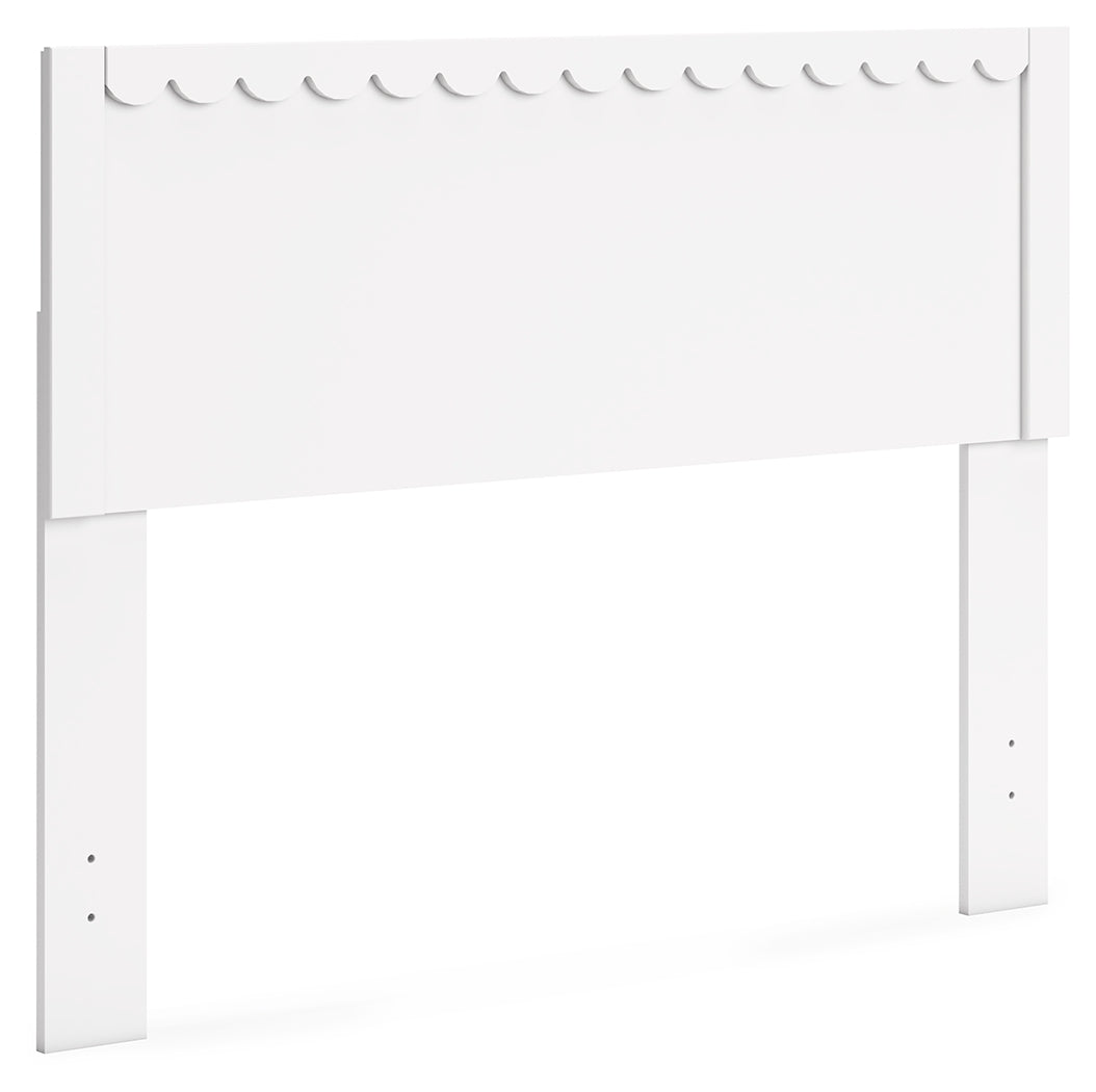 Hallityn Full Panel Headboard with Dresser, Chest and Nightstand in White from Ashley - Luna Furniture
