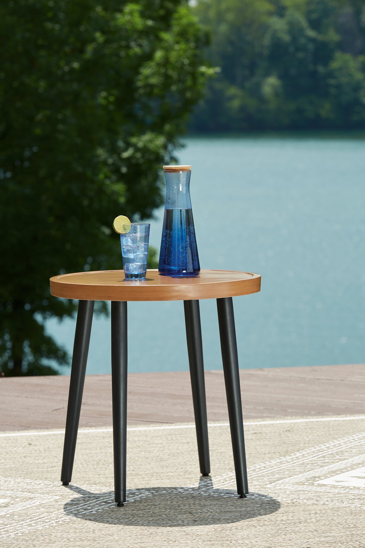 Horizon Hall Two-tone Brown Outdoor End Table from Ashley Furniture - Luna Furniture